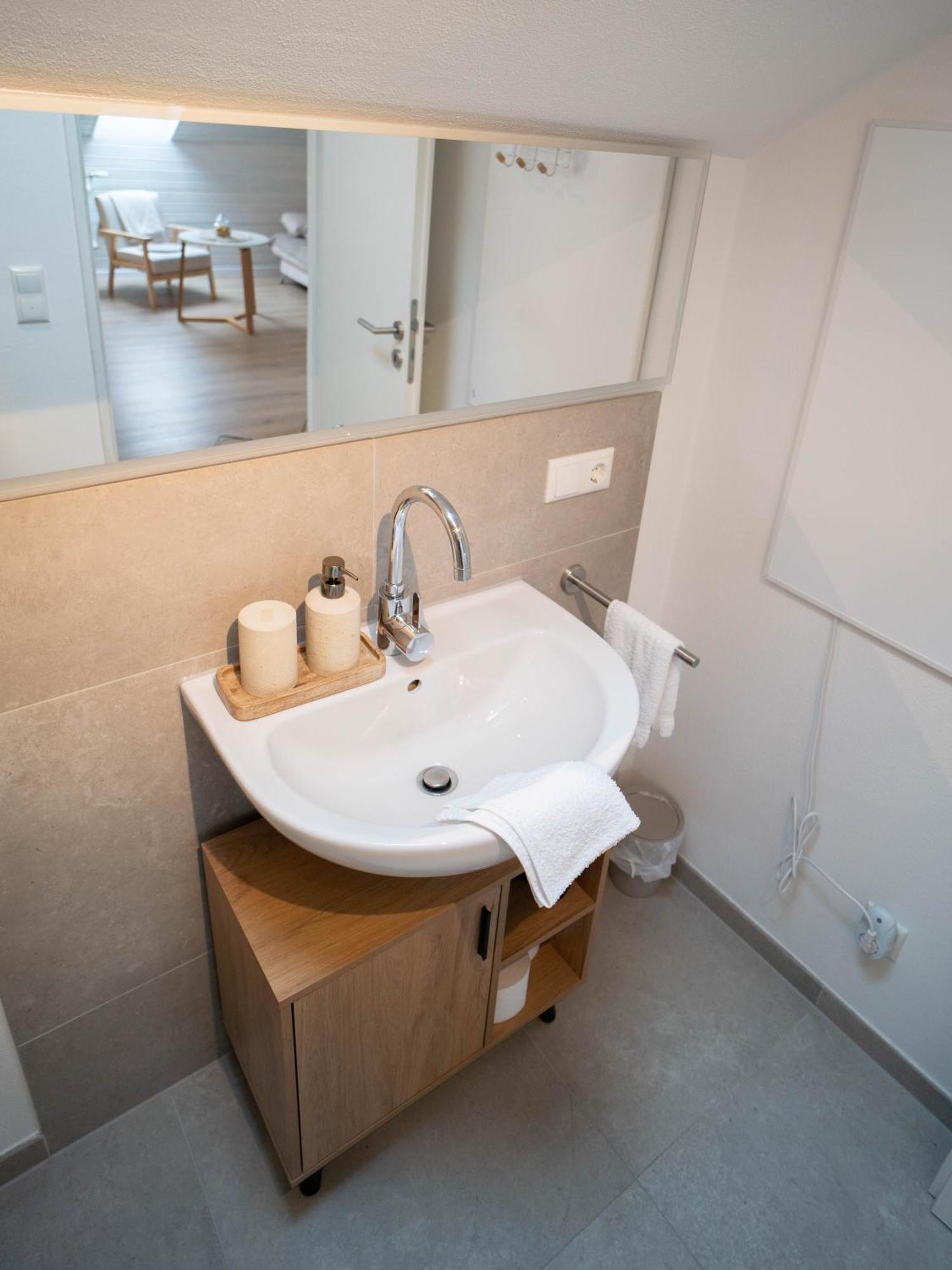 Charmantes Apartment Mit Balkon Mindelheim Ngoại thất bức ảnh